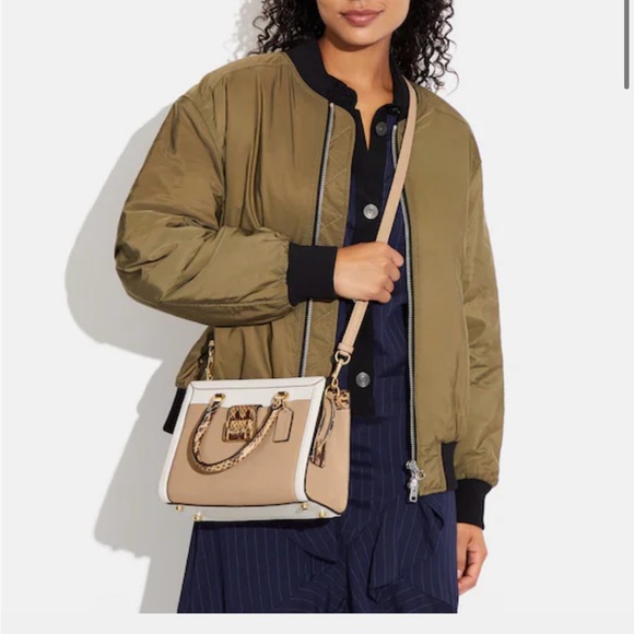 NEW WITH TAGS Grace Carryall In Colorblock Gold/Taupe Multi Below $528 Retail - Picture 4 of 7